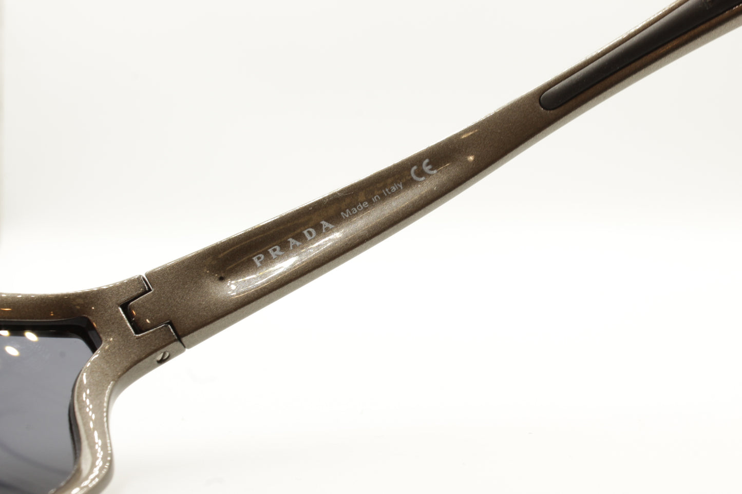 PRADA 10F